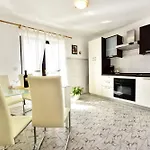 Lägenhet Tina Novigrad Istria