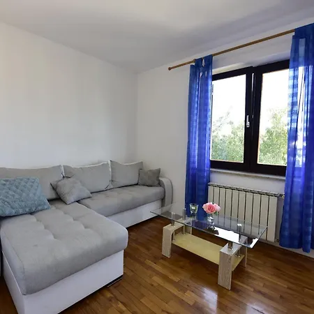 Tina Novigrad Istria