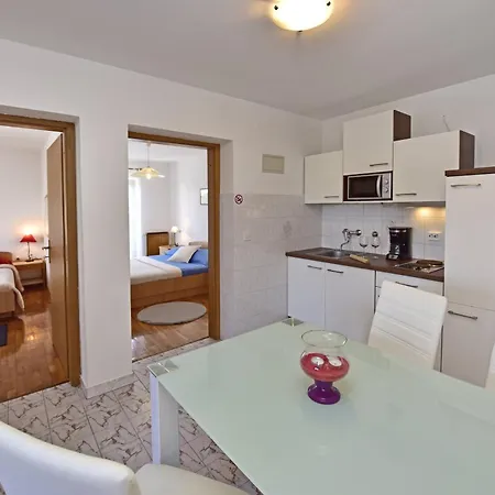 Apartman Tina *