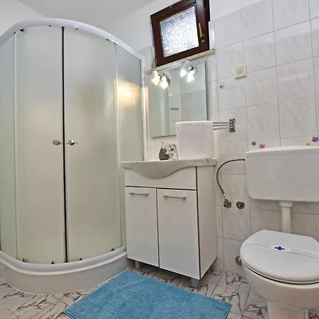 Tina Apartament