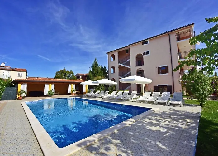 Διαμέρισμα Tina *